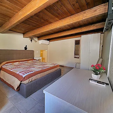 Duca Orsini לינה וארוחת בוקר גרבינה אין פוליה