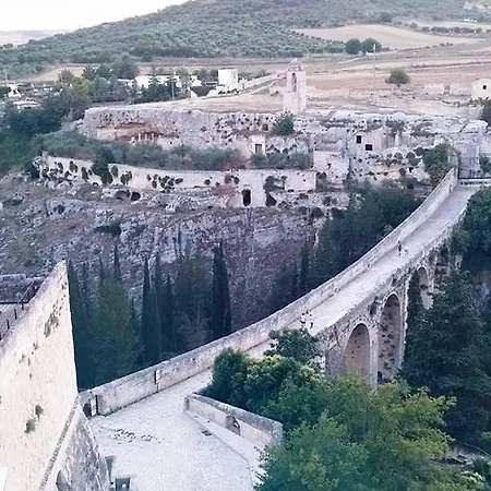 Duca Orsini גרבינה אין פוליה